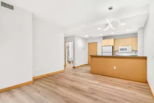 309 W Washington Ave, Madison, WI 53703 - Photo 14