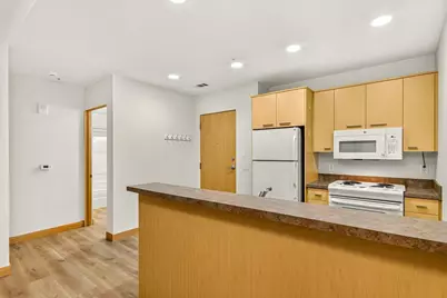 309 W Washington Avenue #104, Madison, WI 53703 - Photo 6