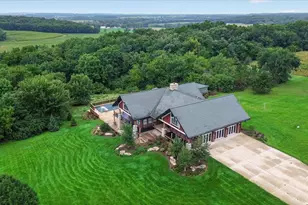 4025 S Bernstein Rd, Orfordville, WI 53576 - Photo 2