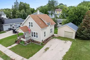 520 Hickory St, Sheboygan Falls, WI 53085 - Photo 2