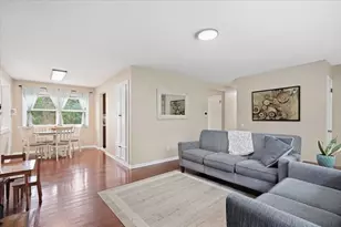 5809 Crabapple Ln, Madison, WI 53711 - Photo 4