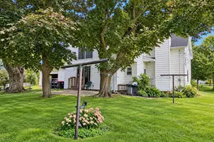 1043 N Monroe St, Waterloo, WI 53594 - Photo 6