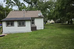 234 E South Ave, Beloit, WI 53511 - Photo 2