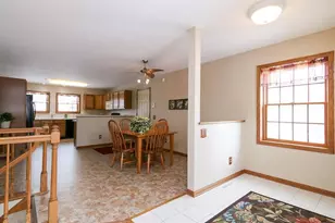 8430 Elderberry Rd, Madison, WI 53707 - Photo 4