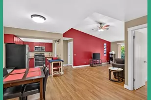 1026 S Sunnyvale Ln, Madison, WI 53713 - Photo 4