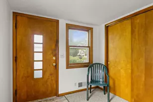3570 Ridgeway Ave, Madison, WI 53704 - Photo 10