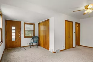 3570 Ridgeway Ave, Madison, WI 53704 - Photo 12