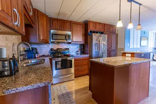 2051 Allen Blvd, Middleton, WI 53562 - Photo 8