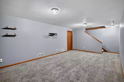 818 Edgemore Drive, Sun Prairie, WI 53590 - Photo 38