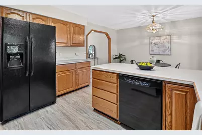 818 Edgemore Drive, Sun Prairie, WI 53590 - Photo 18