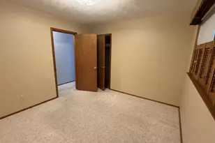 2211 E Easy St, Beloit, WI 53511 - Photo 10