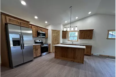 328 Brooke Circle, Montello, WI 53949 - Photo 4