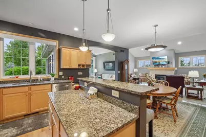 419 Bella Way, Sun Prairie, WI 53590 - Photo 12