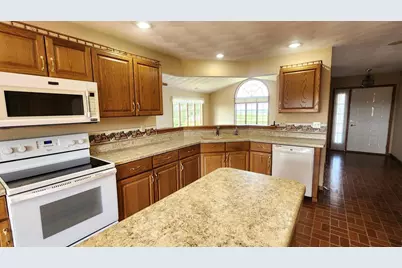 11056 Center Road, Durand, IL 61024 - Photo 14