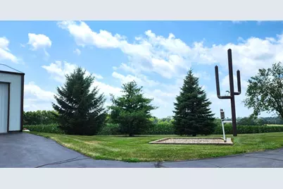 11056 Center Road, Durand, IL 61024 - Photo 12