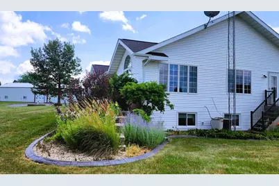 11056 Center Road, Durand, IL 61024 - Photo 10