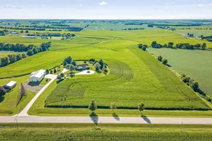 11056 Center Rd, Durand, IL 61024 - Photo 6