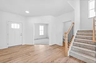 120 O'Brien Ct, Columbus, WI 53925 - Photo 4