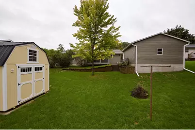 465 Raintree Drive, Fort Atkinson, WI 53538 - Photo 8