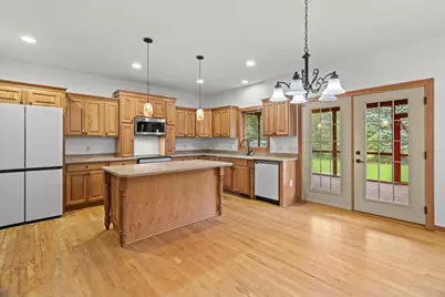 1712 Birch Court, Janesville, WI 53545 - Photo 2