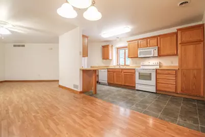 112 Oxford Lane, Cambridge, WI 53523 - Photo 8
