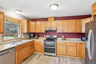304 4th St, Brooklyn, WI 53521 - Photo 18