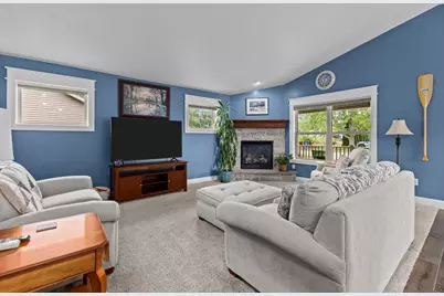 266 E Front Street, Marquette, WI 53947 - Photo 8