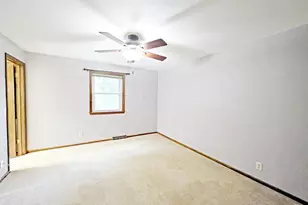 4211 Wilshire Ln, Janesville, WI 53546 - Photo 24