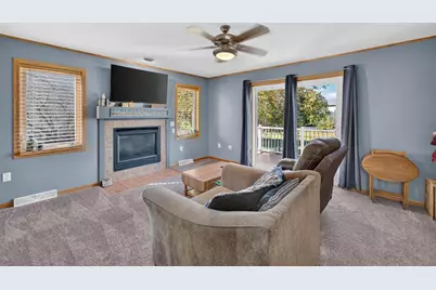 808 Mack Lane, DeForest, WI 53532 - Photo 6