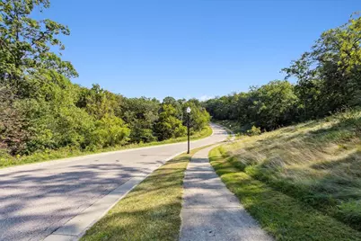 2855 Oakridge Bend, Janesville, WI 53548 - Photo 22