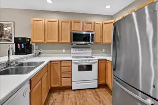 118 Elliott Ln, Oregon, WI 53575 - Photo 10