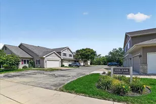 118 Elliott Ln, Oregon, WI 53575 - Photo 2