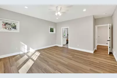 2652 Oak Crest Circle, Sun Prairie, WI 53590 - Photo 18