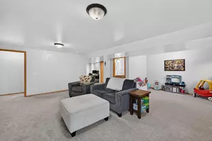 105 Terrace Ct, Mount Horeb, WI 53572 - Photo 26