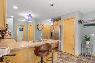 7015 Reston Heights Dr, Madison, WI 53718 - Photo 10