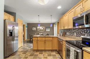 7015 Reston Heights Dr, Madison, WI 53718 - Photo 6