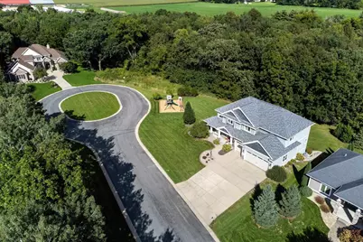 6432 Nature Cove Trail, Waunakee, WI 53597 - Photo 2