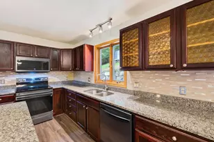 213 Yarrow Hill Dr, Cottage Grove, WI 53527 - Photo 12