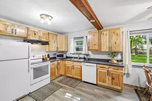 608 Jenny Wren Pass, Pardeeville, WI 53954 - Photo 2