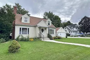 22 N Pine St, Janesville, WI 53548 - Photo 2