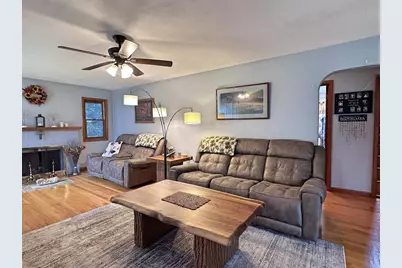 22 N Pine Street, Janesville, WI 53548 - Photo 4