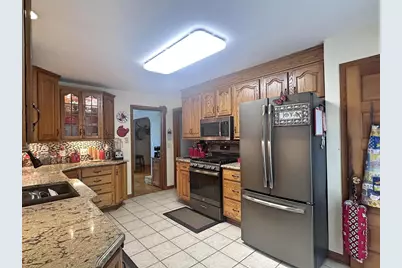 22 N Pine Street, Janesville, WI 53548 - Photo 12