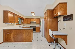 8773 Airport Rd, Middleton, WI 53562 - Photo 14