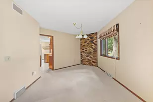 8773 Airport Rd, Middleton, WI 53562 - Photo 12