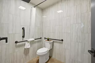 210 S Hamilton St, Madison, WI 53703 - Photo 14