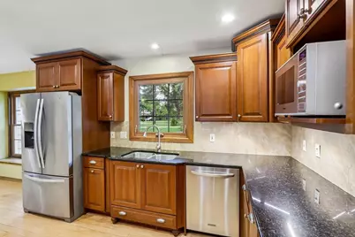 4550 Sundance Court, Cottage Grove, WI 53527 - Photo 8