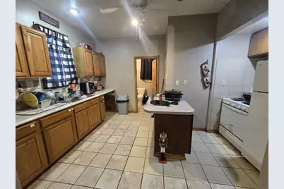 320 Highland Avenue, Beloit, WI 53511 - Photo 6