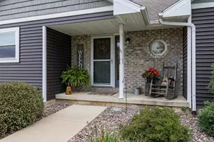 N9540 Carla Dr, Belleville, WI 53508 - Photo 2