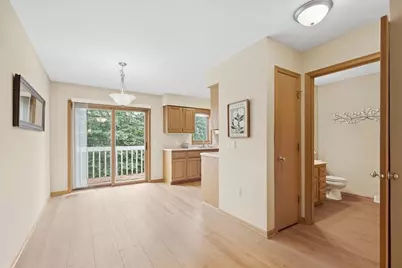 3222 Dorchester Way, Madison, WI 53719 - Photo 6