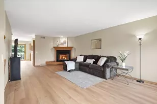 3222 Dorchester Way, Madison, WI 53719 - Photo 2